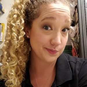 Meet your Posher, Colleen